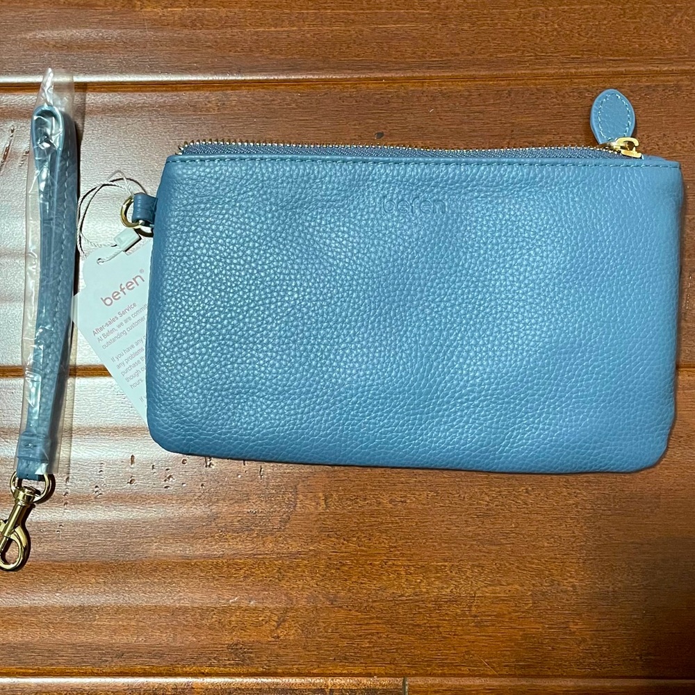 Wristlet